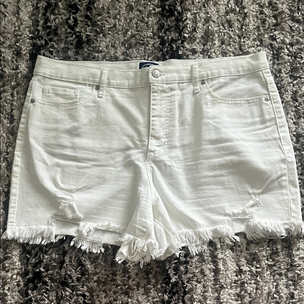 Scoop NYC White Distressed Jean Shorts